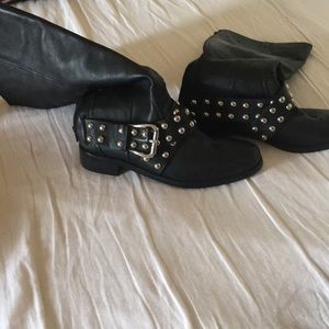 Beautiful knee high boots for women